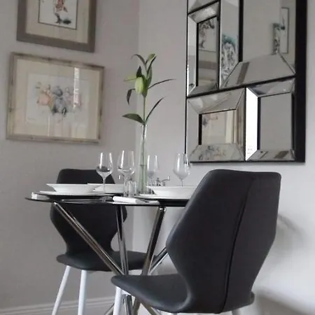 Modern 2 Bedroom Near The Rds Arena Apartman Dublin